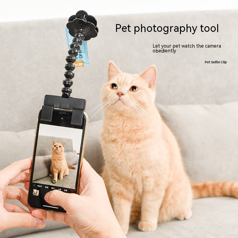 Pet Selfie Stick Clip – 360° Rotating Smartphone Holder for Fun Pet Photos & Videos